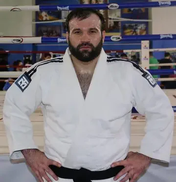 Последний соперник Азамат Мурзаканов