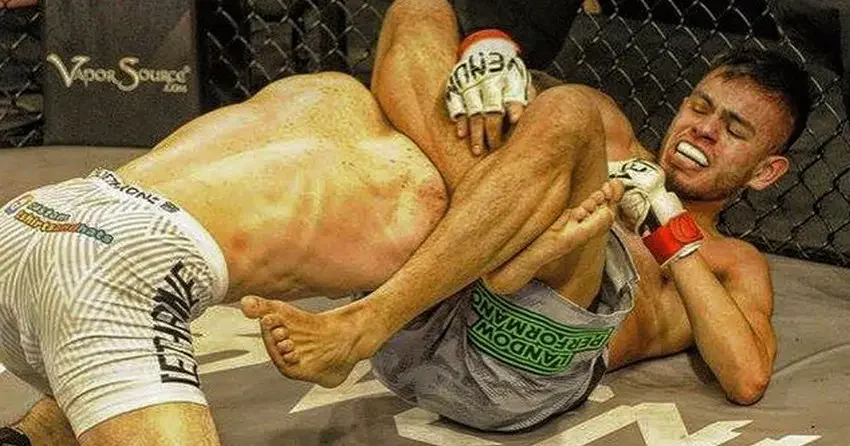 Брэндон «Raw Dawg» Ройвал