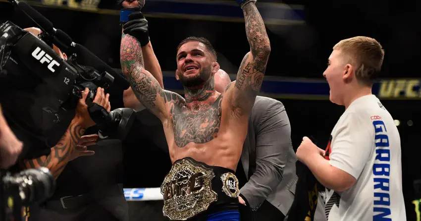 Чемпион мира по версии UFC Коди Гарбрандт