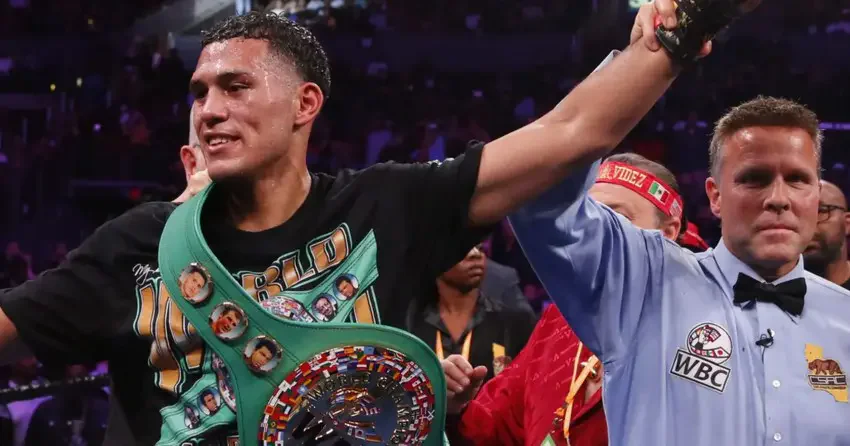 Чемпион мира по версии WBC Дэвид Бенавидес