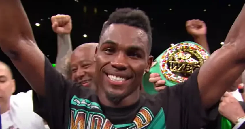 Чемпион мира по версии WBC Джермелл Чарло