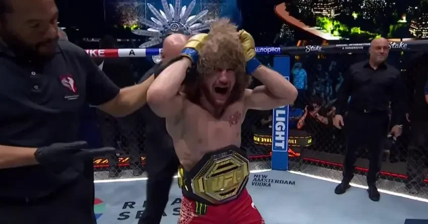 Чемпион мира по версии UFC Мераб Двалишвили