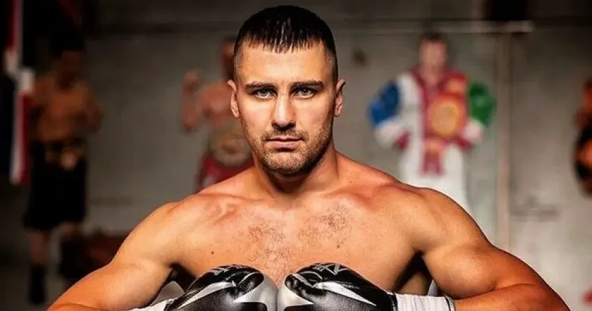 Боксёр Александр Гвоздик
