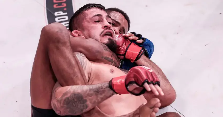 Чемпион мира по версии Bellator MMA Патрик Микс