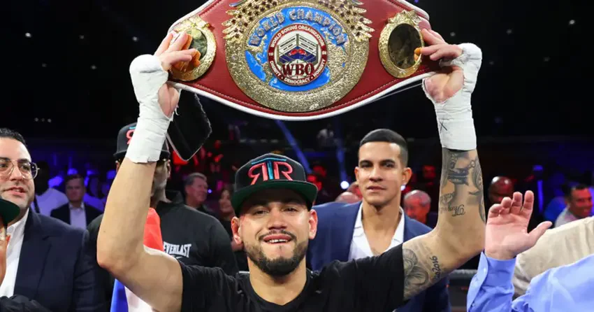 Чемпион мира по версии WBO Робейси Рамирес