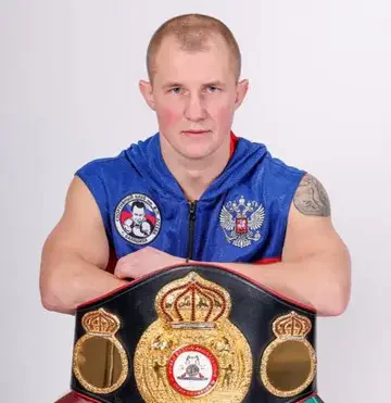Роман Андреев Роман Андреев
