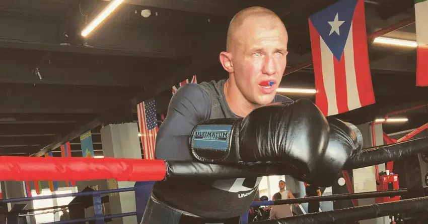 Боксёр Роман Андреев