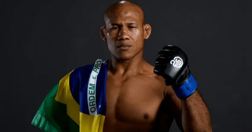 Роналдо «Jacare» Соуза