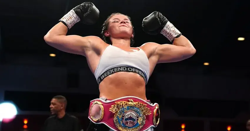 Чемпион мира по версии WBO Female Сэнди Райан