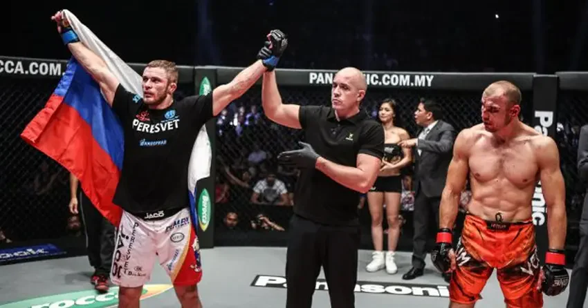 Чемпион мира по версии ONE FC Виталий Бигдаш